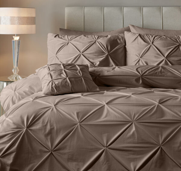 Velvet Pintuck Taupe 200 x 200/220 - Afbeelding 3
