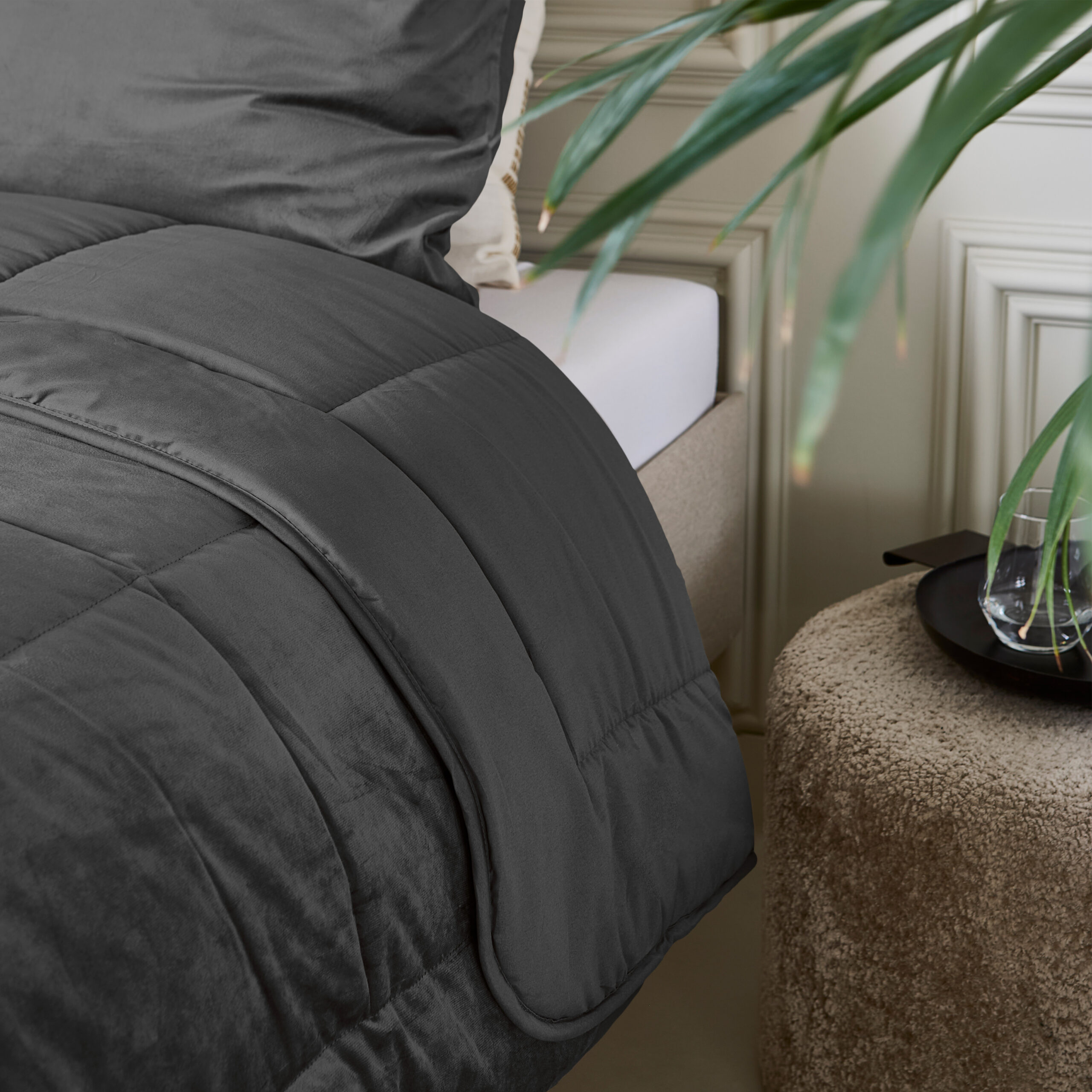 Ruffles Taupe 140 x 200/220