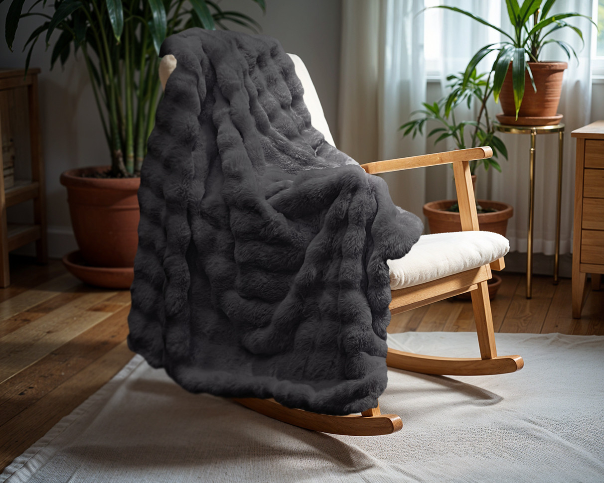 Pom Rabbit Fur plaid Antraciet